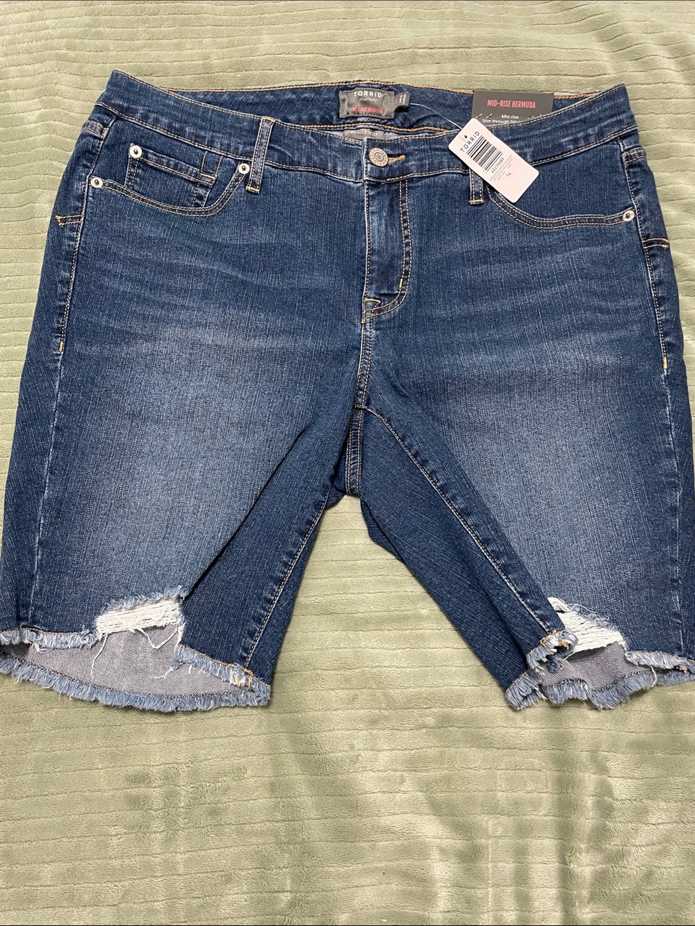 NWT 14 Torrid Bermuda Shorts